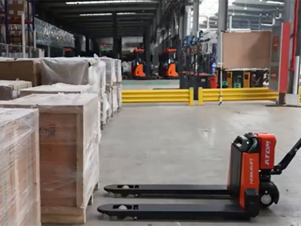 诺力凌动 锂电搬运车...
